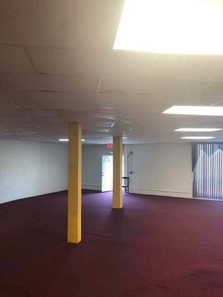 More Photos Of 6200 Melton Rd, Gary Hotel For Sale