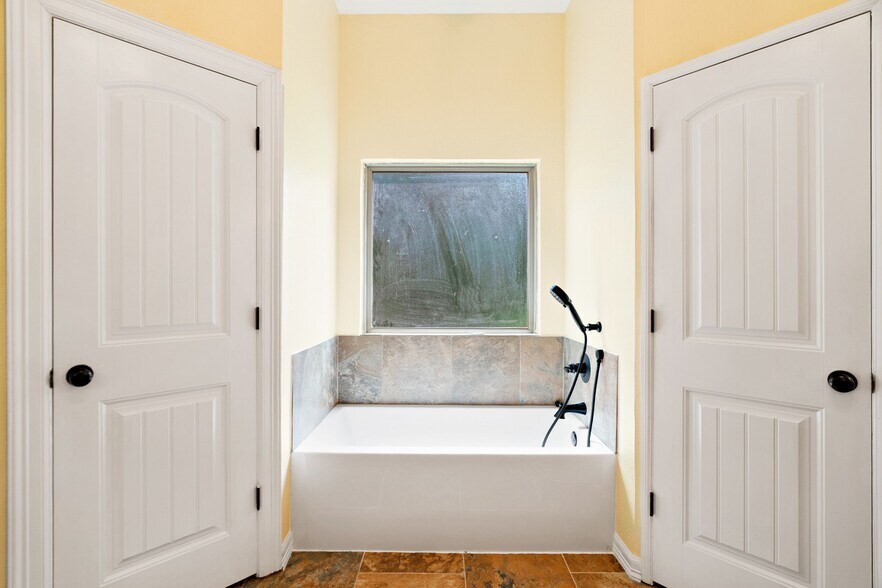 More Photos Of 821 County Road 43830, Paris Multifamily For Sale