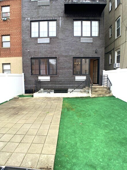 More Photos Of 14-18 31st Ave, Astoria Apartments For Sale