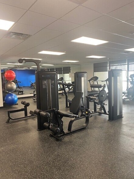 More Photos Of 101 NE 3rd Ave, Fort Lauderdale Office For Lease