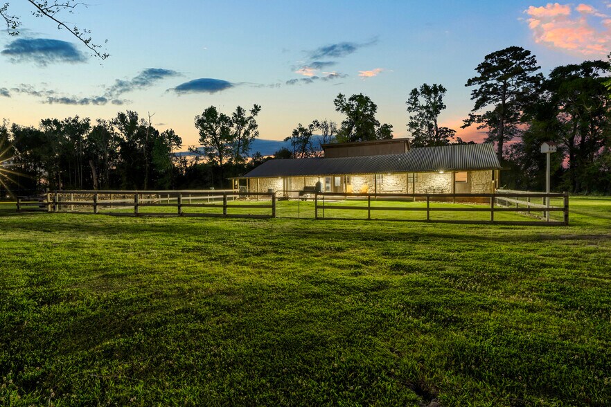 More Photos Of 246 County Road 385, Cleveland Land For Sale