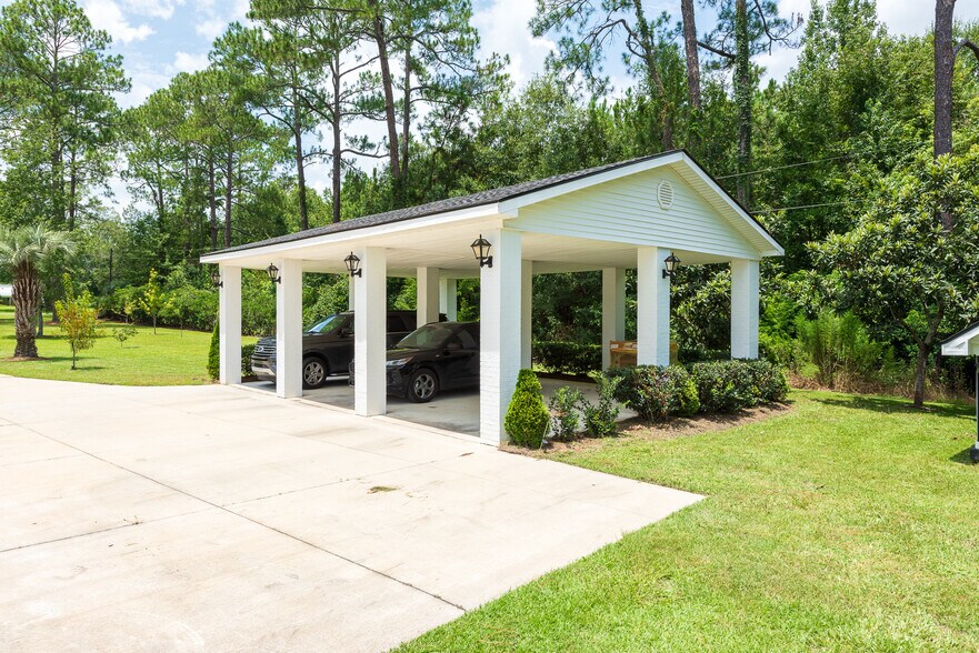 More Photos Of 335 N Main St, Wadley Specialty For Sale