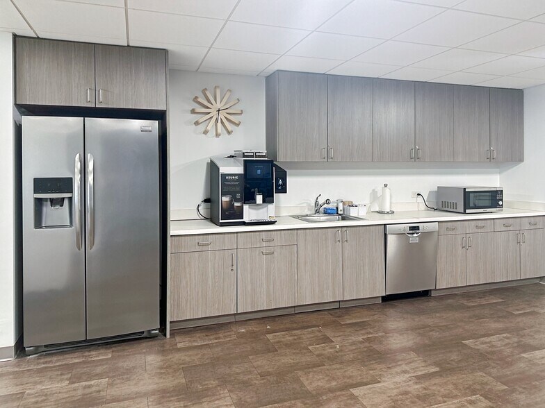 More Photos Of 9 West Broad St, Stamford Coworking Space