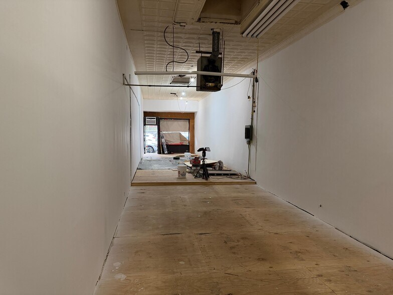 More Photos Of 93 Gramatan Ave, Mount Vernon Storefront For Lease