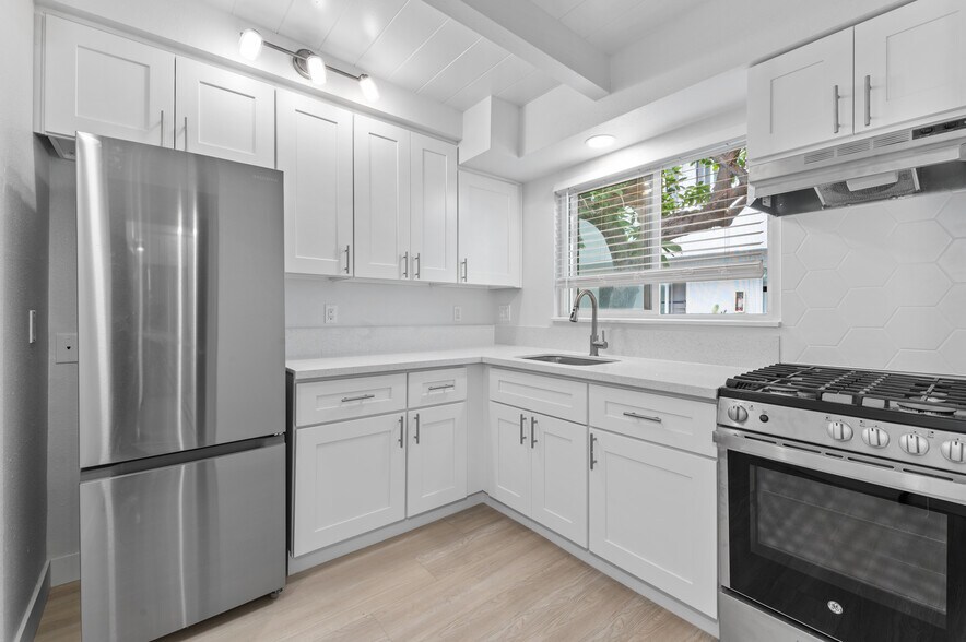 More Photos Of 3917 Haines St, San Diego Multifamily For Sale