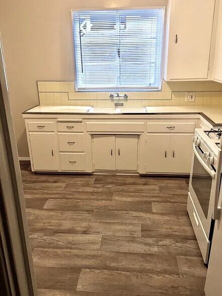 More Photos Of , Los Angeles Multifamily For Sale