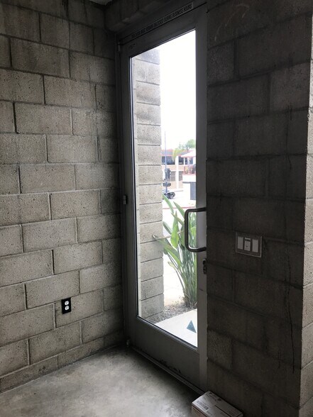 More Photos Of 961 W Laurel St, San Diego Office For Lease