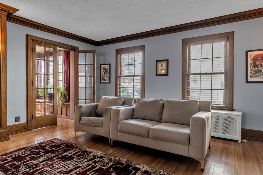More Photos Of 2740 Main St, Buffalo Office Residential For Sale