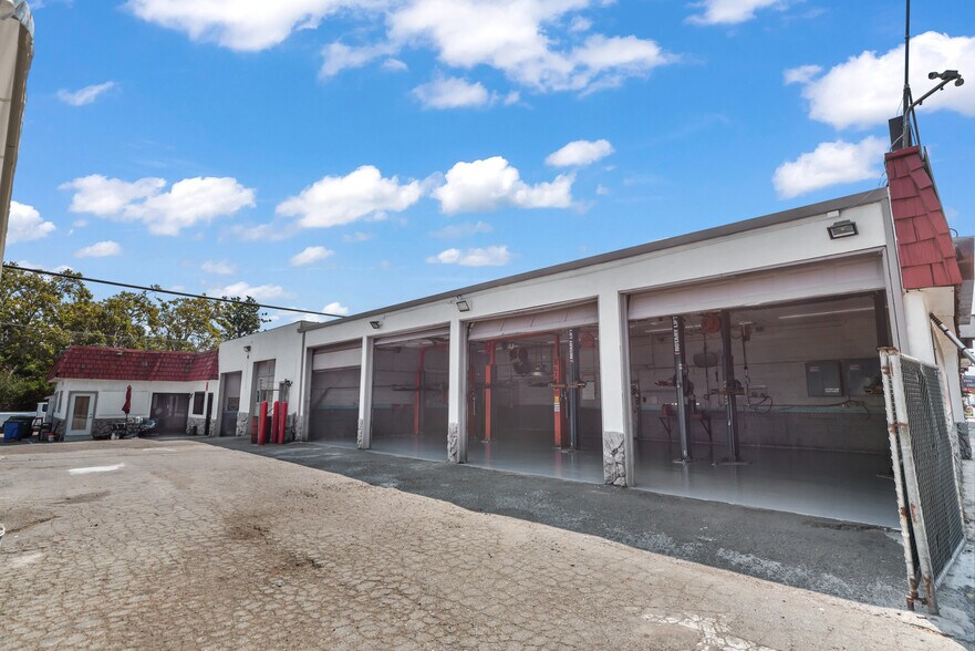 More Photos Of 422-438 S Bascom Ave, San Jose Auto Repair For Sale