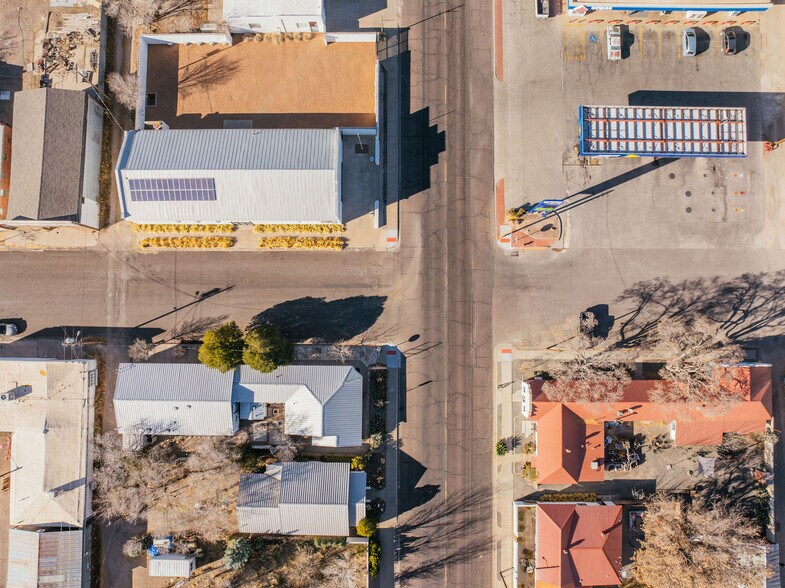 More Photos Of 200 E San Antonio St, Marfa Storefront Retail Residential For Sale