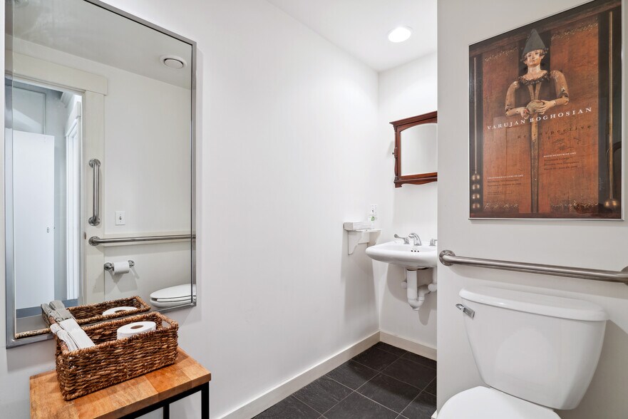 More Photos Of 15 Lebanon St, Hanover Freestanding For Sale