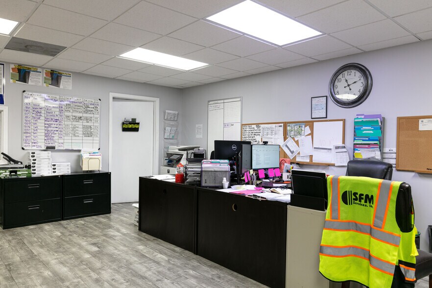 More Photos Of 9700 NW 79th Ave, Miami Office For Lease