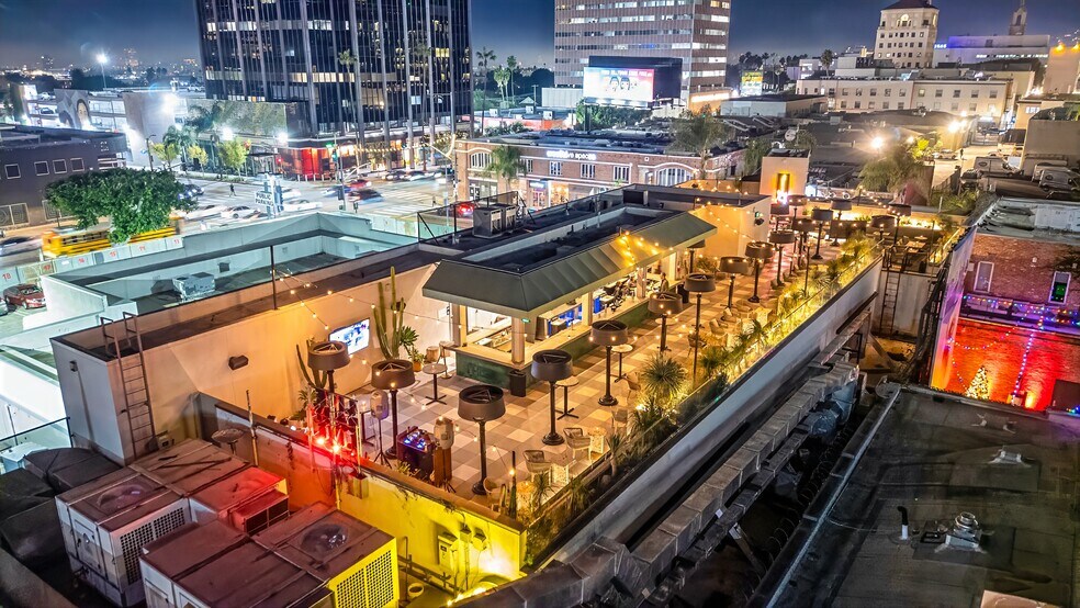 More Photos Of 1518 Cahuenga Blvd, Los Angeles Bar For Lease