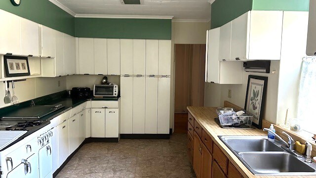 More Photos Of 1101 Burnet Ave, Syracuse Apartments For Sale