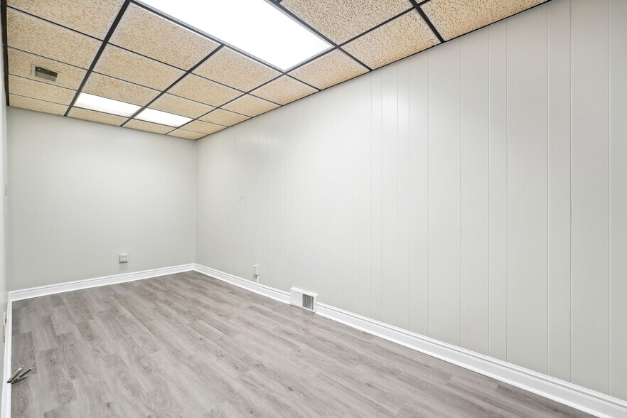 More Photos Of 314-316 W Main St, Monongahela Storefront Retail Office For Sale