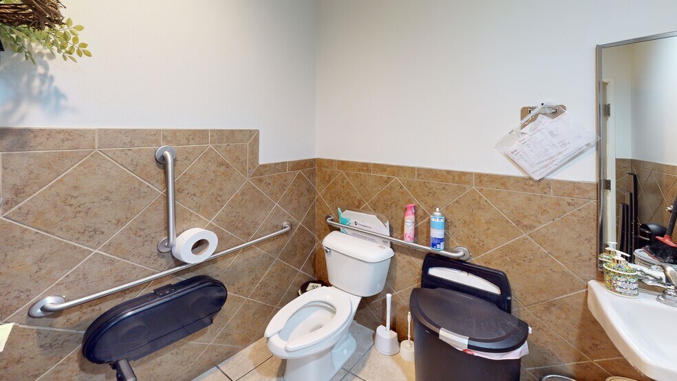 More Photos Of 3039 W Horizon Ridge Pky, Henderson Office For Lease