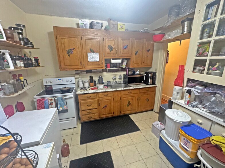 More Photos Of 851-853 Wethersfield Ave, Hartford Apartments For Sale