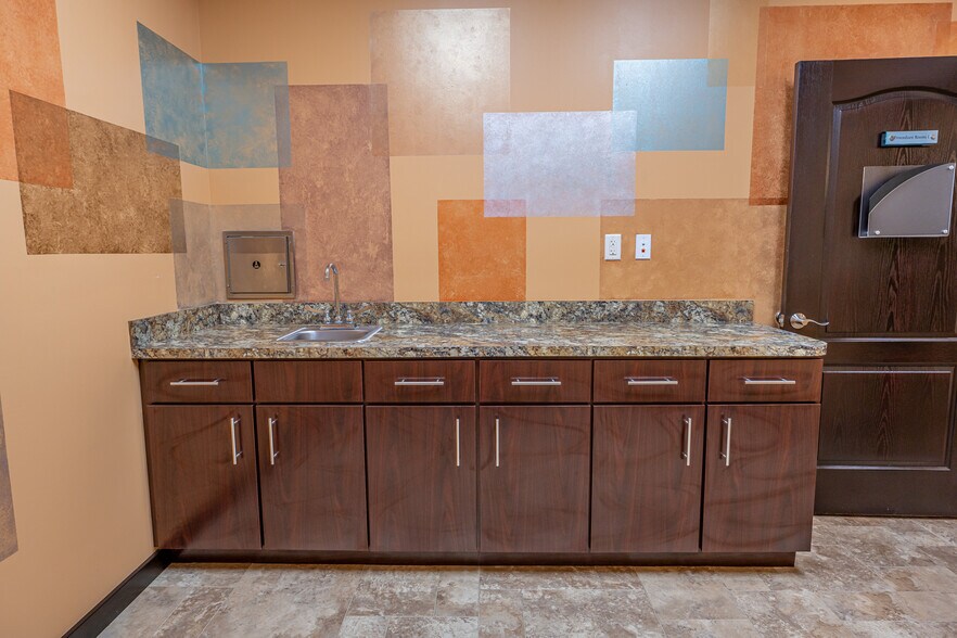 More Photos Of 8550 NE 138th Ln, The Villages Medical For Sale