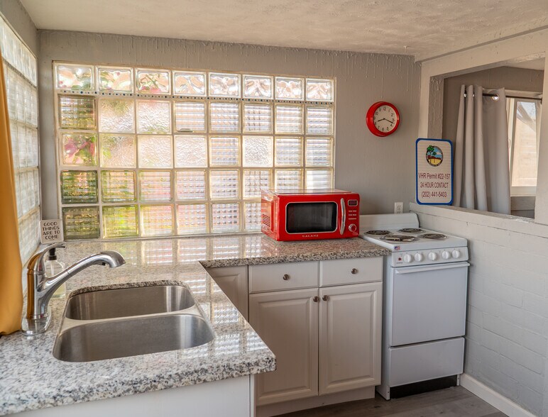 More Photos Of 74707 Sunset Dr, Twentynine Palms Specialty For Sale