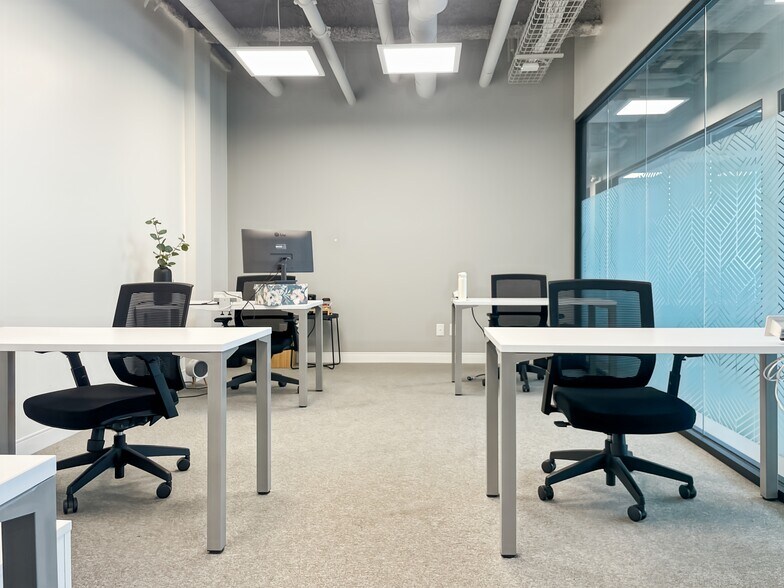 More Photos Of 460 Doyle Ave, Kelowna Coworking Space