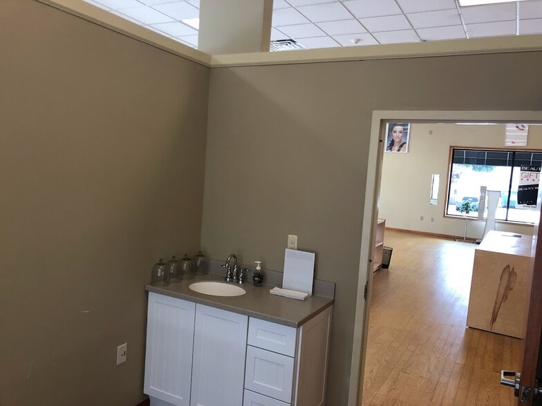 More Photos Of 639 Passaic Ave, Nutley Light Distribution For Sale