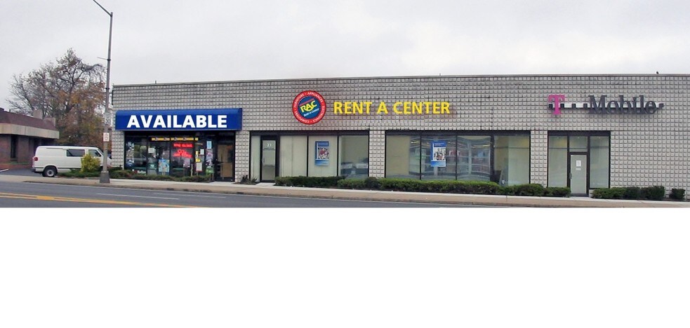 Primary Photo Of 21-25 E Sunrise Hwy, Freeport General Retail For Lease