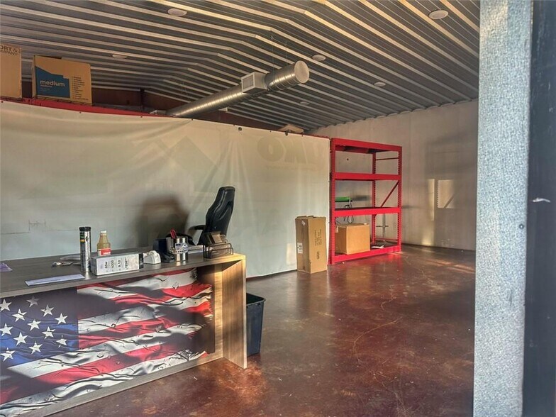 More Photos Of 120 S Cumberland Ave, Russellville Office For Sale