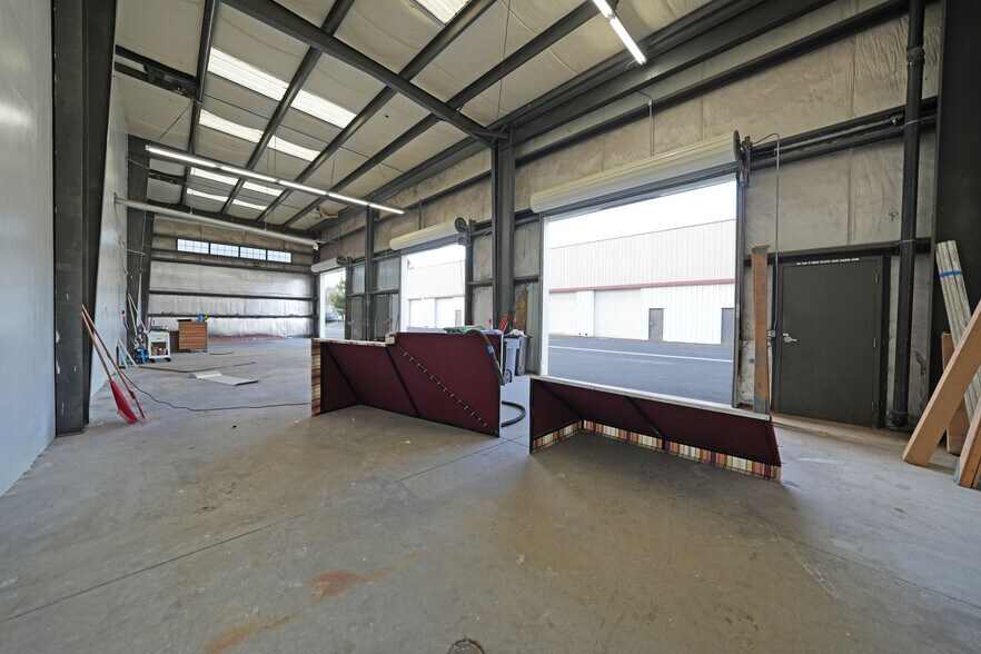 More Photos Of 974 Griffin St, Grover Beach Warehouse For Lease