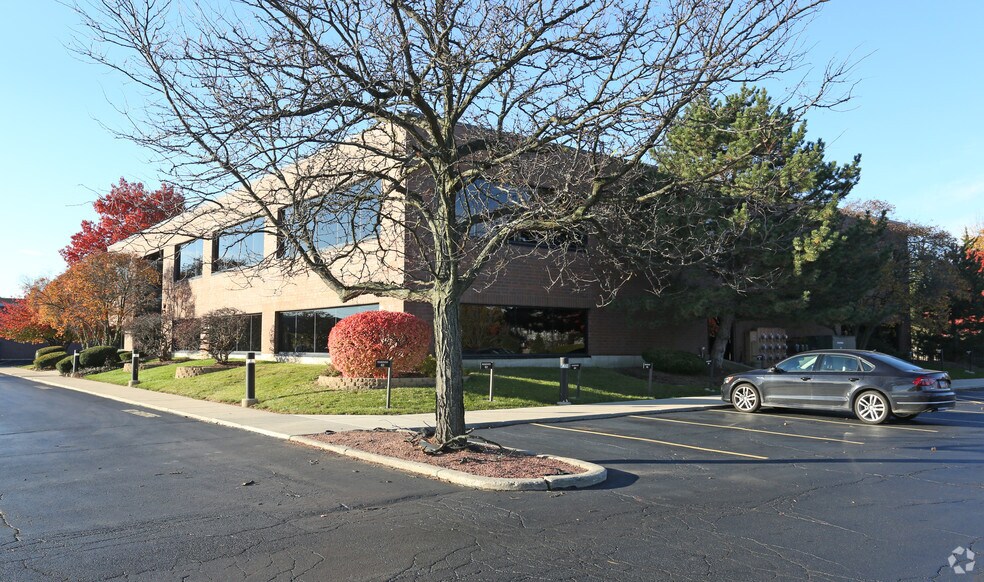 More Photos Of 1776 S Naperville Rd, Wheaton Office For Sale