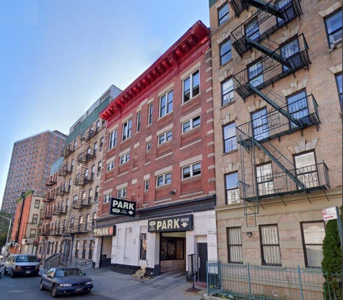 Primary Photo Of 310 W 144th St, New York Parking Garage For Sale