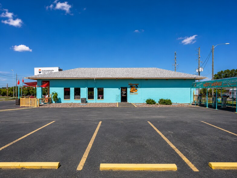 More Photos Of 12125 Cortez Blvd, Brooksville Carwash For Sale