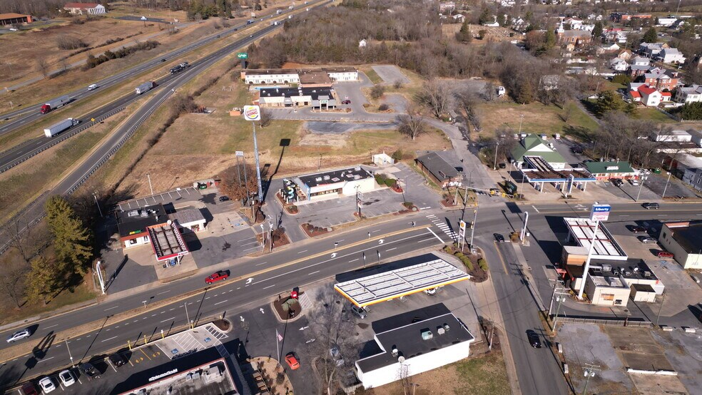 More Photos Of 172 W Old Cross Rd, New Market Fast Food For Lease