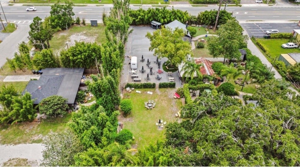 More Photos Of 4421 Edgewater Dr, Orlando Freestanding For Sale