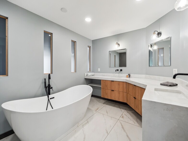 More Photos Of 1725 N High St, Denver Apartments For Sale