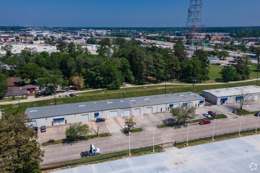 More Photos Of 132 Magic Oaks Ct, Spring Unknown For Lease