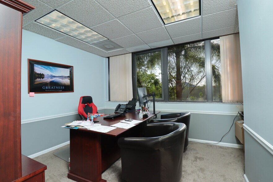 More Photos Of 700 11th St S, Naples Office For Sale
