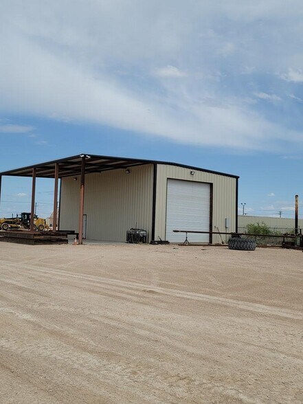More Photos Of 6308 S County Road 1270, Midland Warehouse For Sale