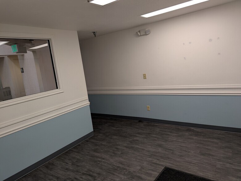 More Photos Of 550 N Main St, Logan Office For Lease