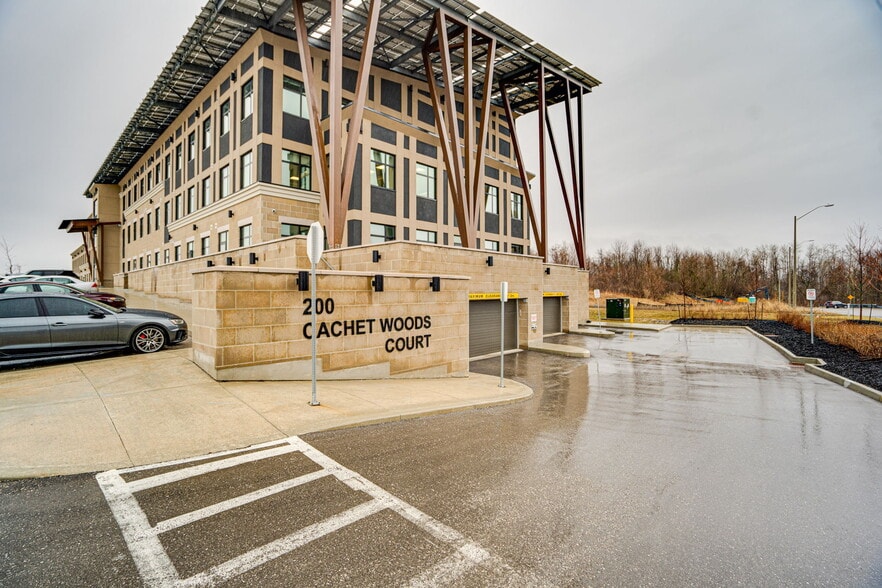 More Photos Of 200 Cachet Woods Crt, Markham Office For Lease