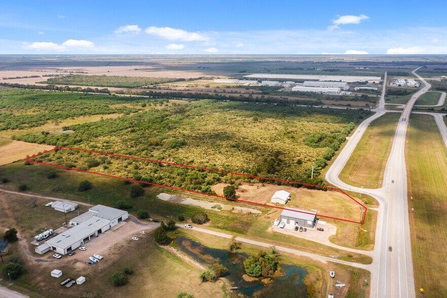 More Photos Of 1585 Patton Rd, Rosenberg Service For Sale