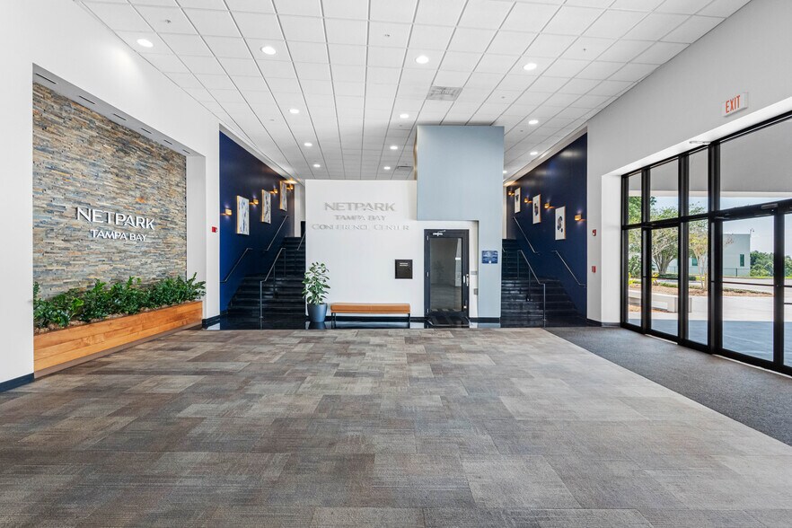 More Photos Of 5701 E Hillsborough Ave, Tampa Office For Lease