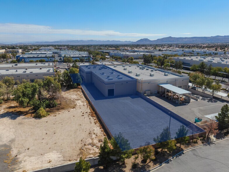 More Photos Of 6767 Spencer St, Las Vegas Industrial For Sale