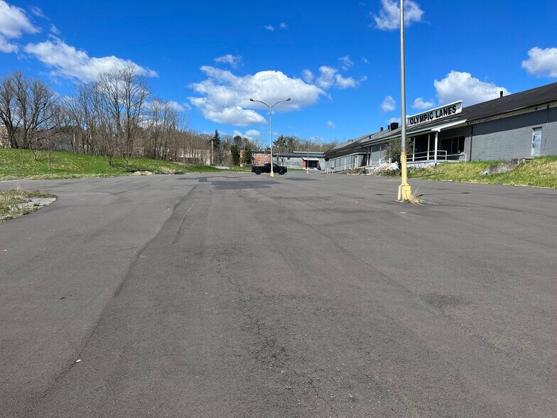 More Photos Of 5 Elmwood Rd, Menands General Retail For Sale