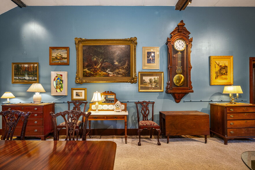 More Photos Of 1041 Reading Ave, Boyertown General Retail For Sale