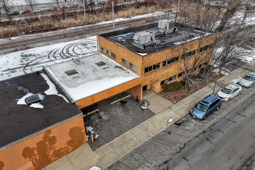 More Photos Of 201 2nd St, Perth Amboy Warehouse For Sale