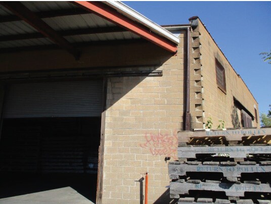 More Photos Of 5060-5130 Manchester Ave, Saint Louis Warehouse For Sale