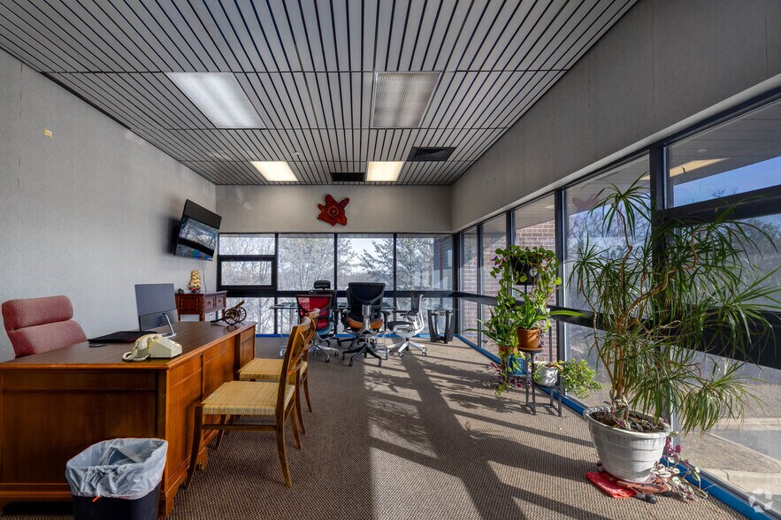 More Photos Of 8221 Preston Ct, Jessup Warehouse For Lease