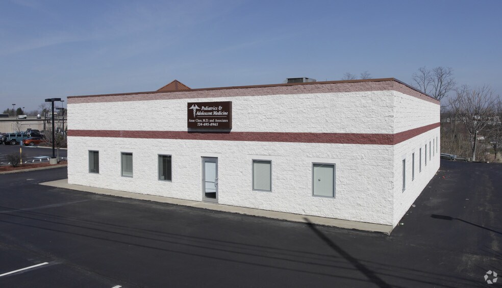 More Photos Of 100 Imperial Plaza Dr, Imperial Unknown For Lease