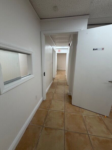 More Photos Of 1933 SW 27th Ave, Miami Office For Lease