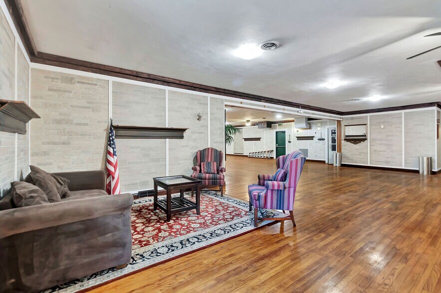 More Photos Of 315 2nd St, Morrow Lodge Meeting Hall For Sale